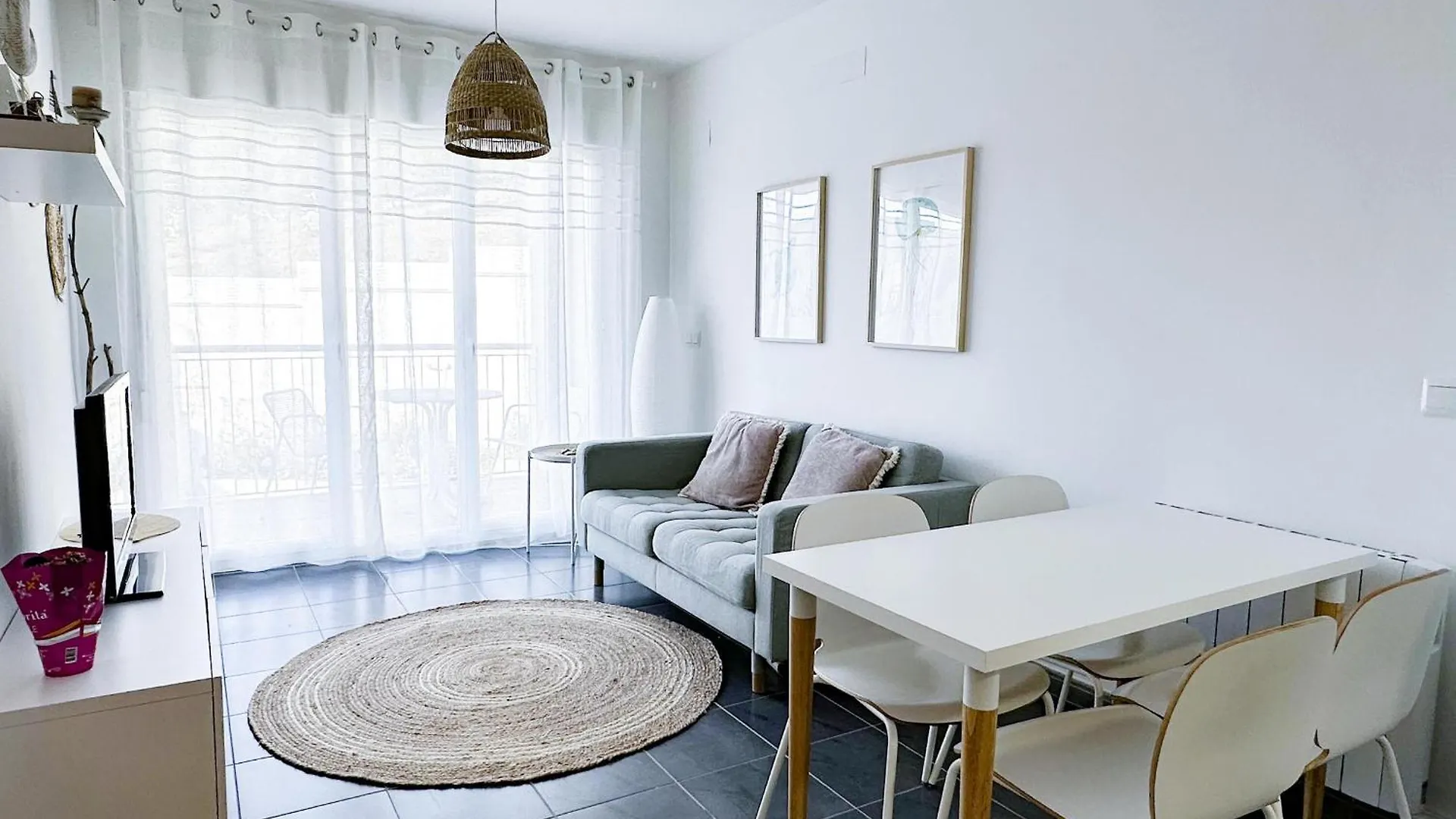 Lägenhet Apartamento Acogedor Y Moderno Cerca De La Playa Con Piscina Comunitaria, Parking Y Wifi - Es-228-173 Llança